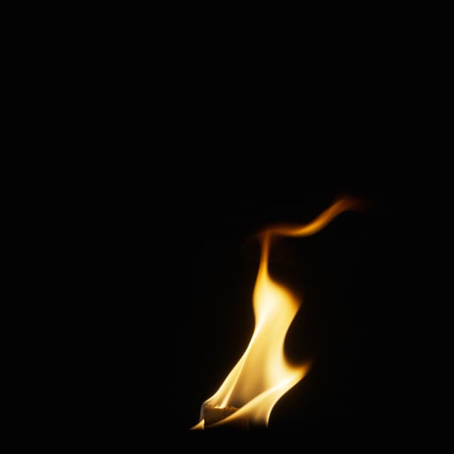 Lamp Flame - Windy - 006